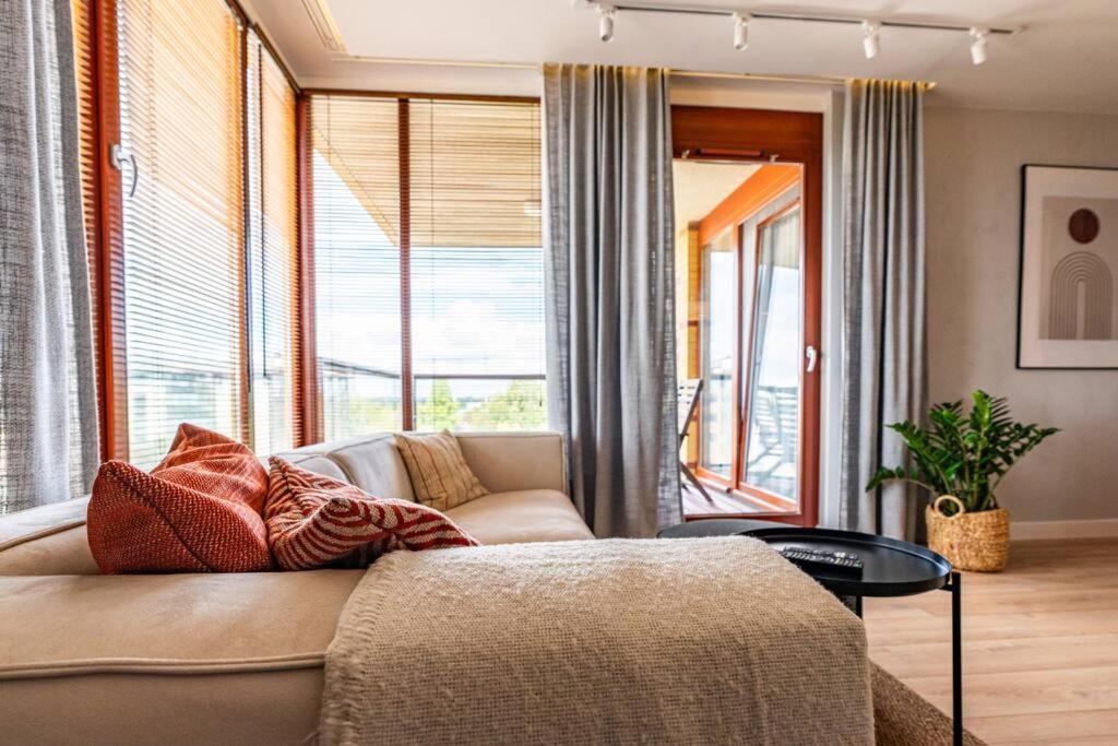 Apartament Na Grabiszynskiej Wroclaw Luaran gambar