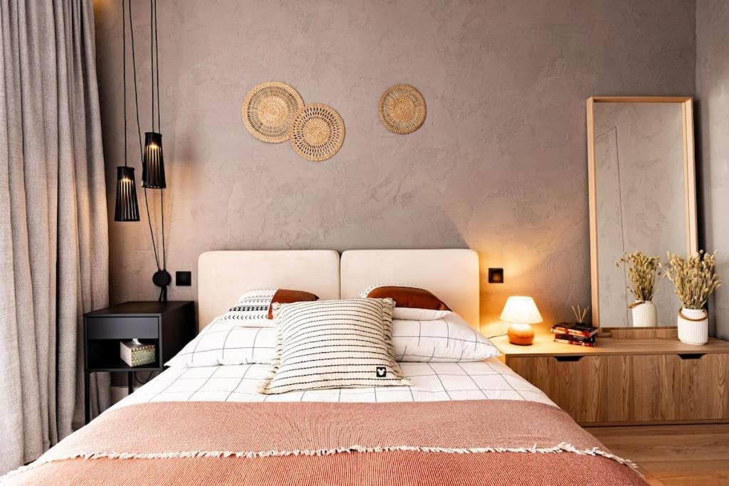 Apartament Na Grabiszynskiej Wroclaw Luaran gambar