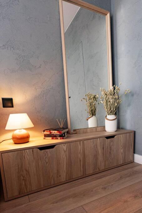 Apartament Na Grabiszynskiej Wroclaw Luaran gambar